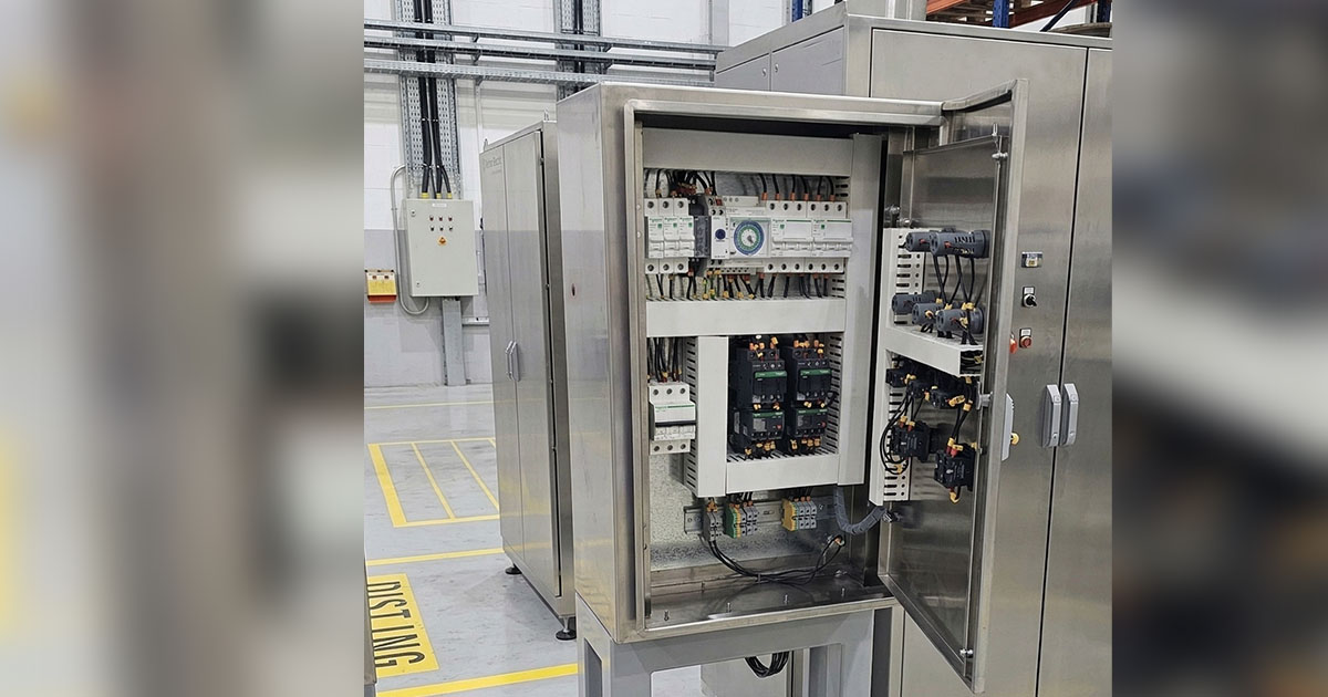 تصميم وتوريد لوحات الكنترول والتحكم الآلي من شركة فيوتشر باور