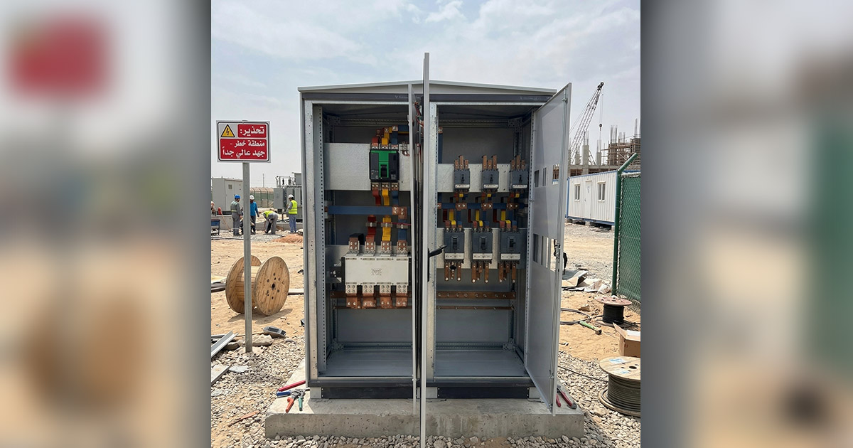 تصنيع وتوريد لوحات التوزيع الرئيسية MDB من شركة فيوتشر باور